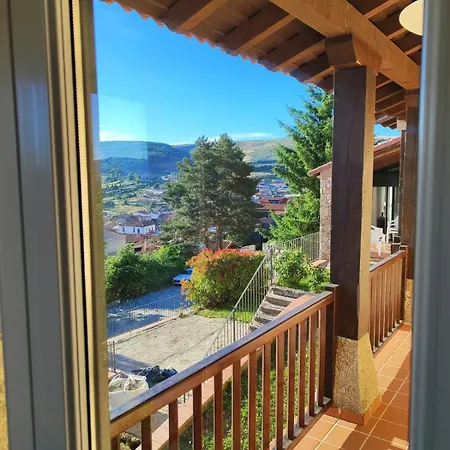 Nyaraló Rosario Hoyos del Espino